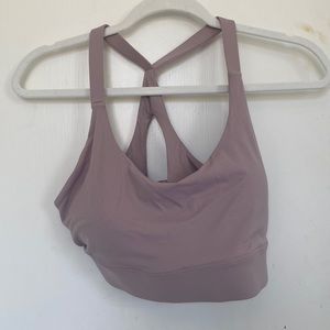 Lavender sports bra never been worn XL